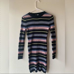 ✨3 for $20 H&M Black Stripped Sweater Dress🖤6